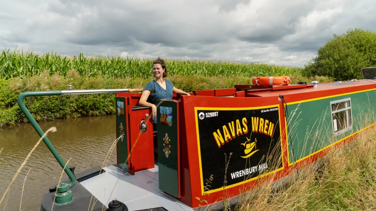 Canal Boating in the UK: A Beginner’s Guide to Narrowboat Holidays